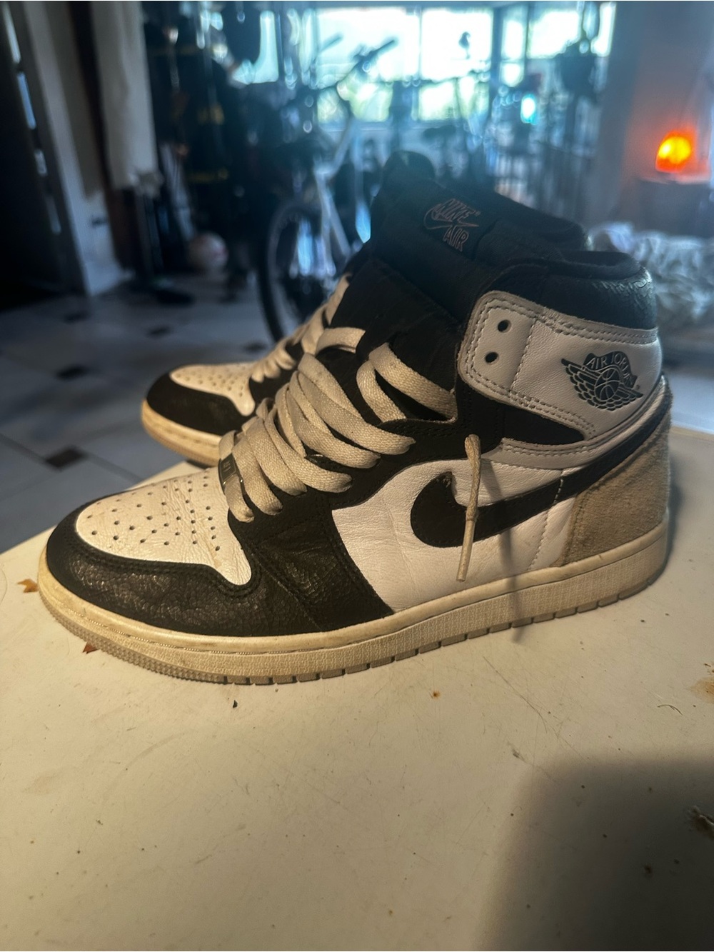 Nike Jordan 1 High-Top Sneakers Black White Grey